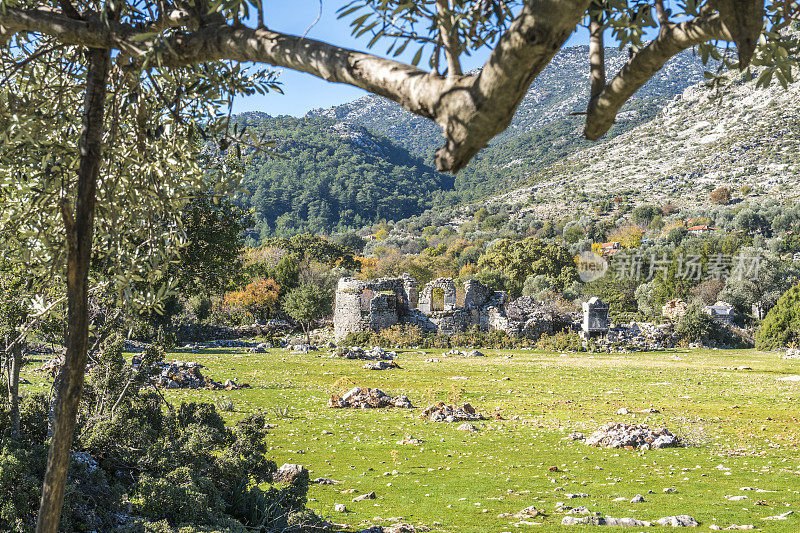 来自Dodurga村的Sidyma古城。Fethiye, Mugla，土耳其。